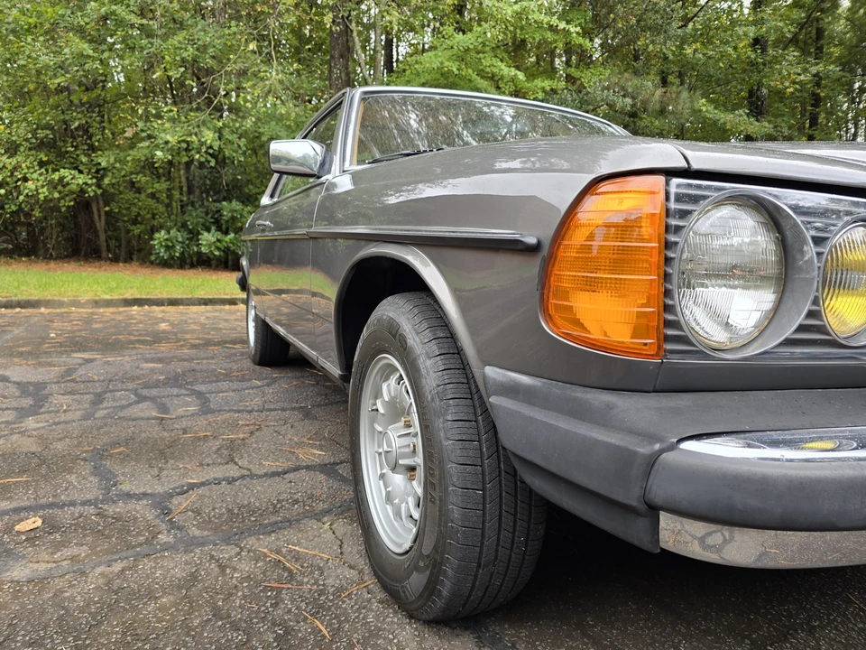 1983 Mercedes-Benz W123 Coupe (C123) - Image 17 of 31
