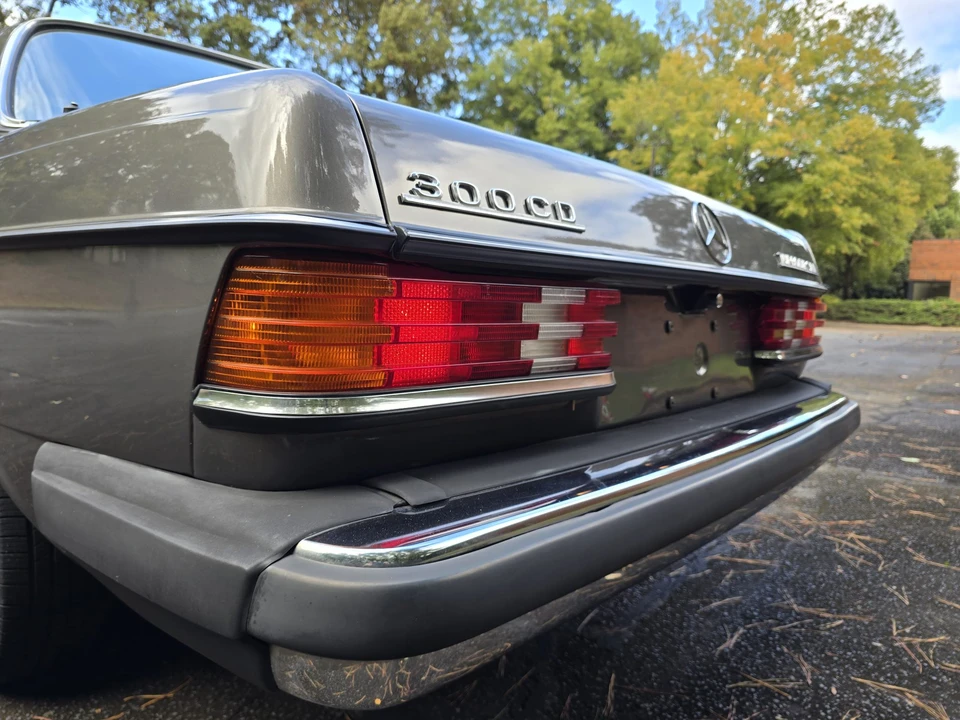 1983 Mercedes-Benz W123 Coupe (C123) - Image 13 of 31