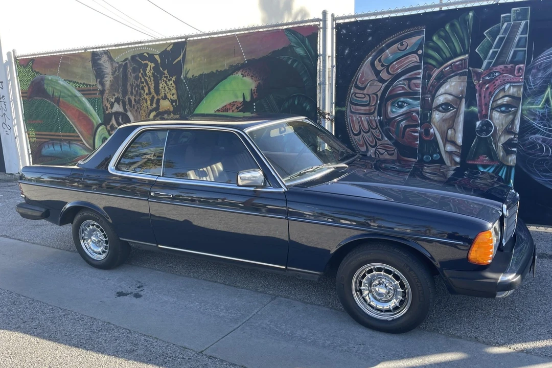 1983 Mercedes-Benz W123 Coupe (C123) - Image 10 of 31