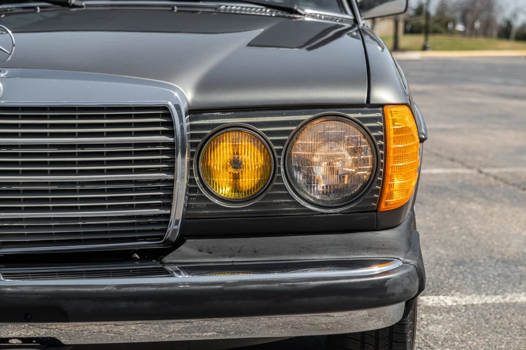 1983 Mercedes-Benz W123 Coupe (C123) - Image 15 of 31