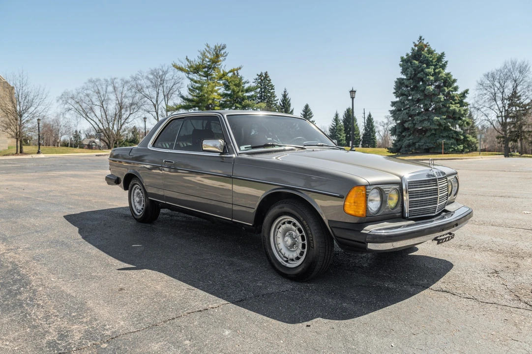 1983 Mercedes-Benz W123 Coupe (C123) - Image 12 of 31