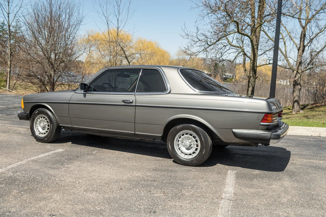 1983 Mercedes-Benz W123 Coupe (C123) - Image 5 of 31