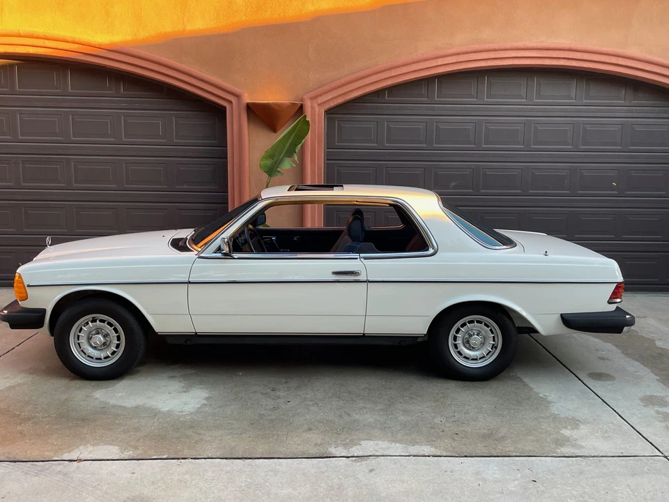 1983 Mercedes-Benz W123 Coupe (C123) - Image 14 of 31
