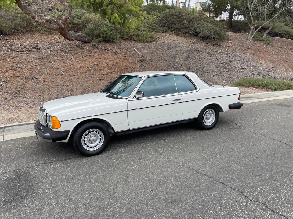 1983 Mercedes-Benz W123 Coupe (C123) - Image 16 of 31