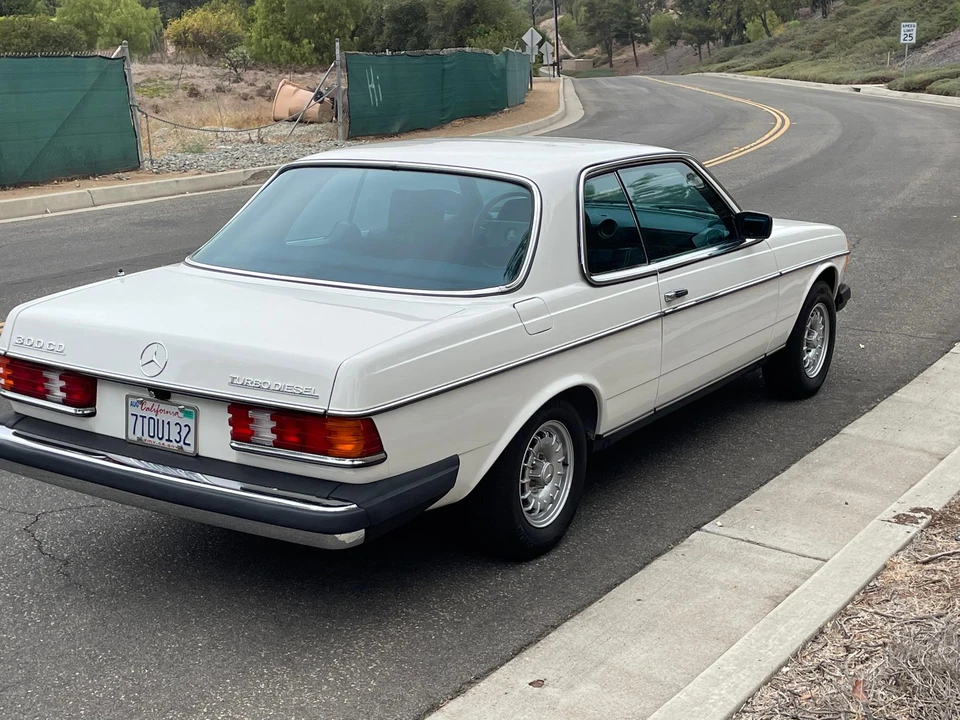 1983 Mercedes-Benz W123 Coupe (C123) - Image 10 of 31
