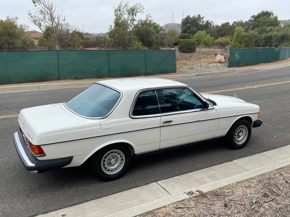 1983 Mercedes-Benz W123 Coupe (C123) - Image 8 of 31