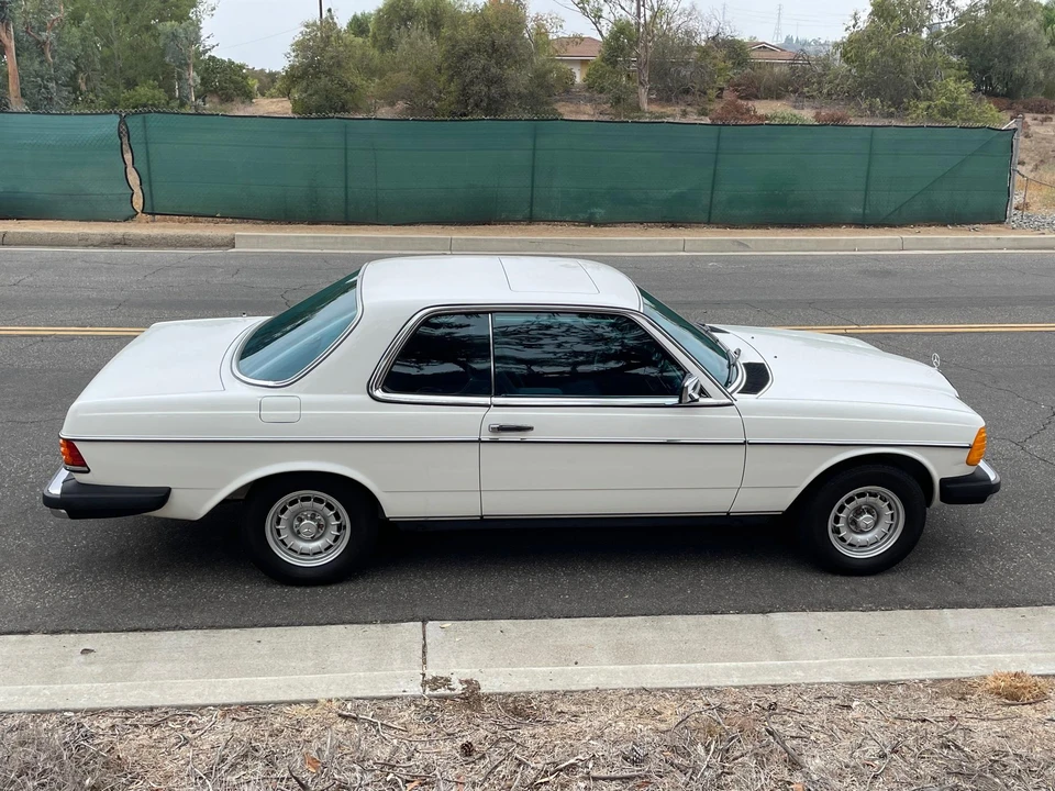 1983 Mercedes-Benz W123 Coupe (C123) - Image 7 of 31
