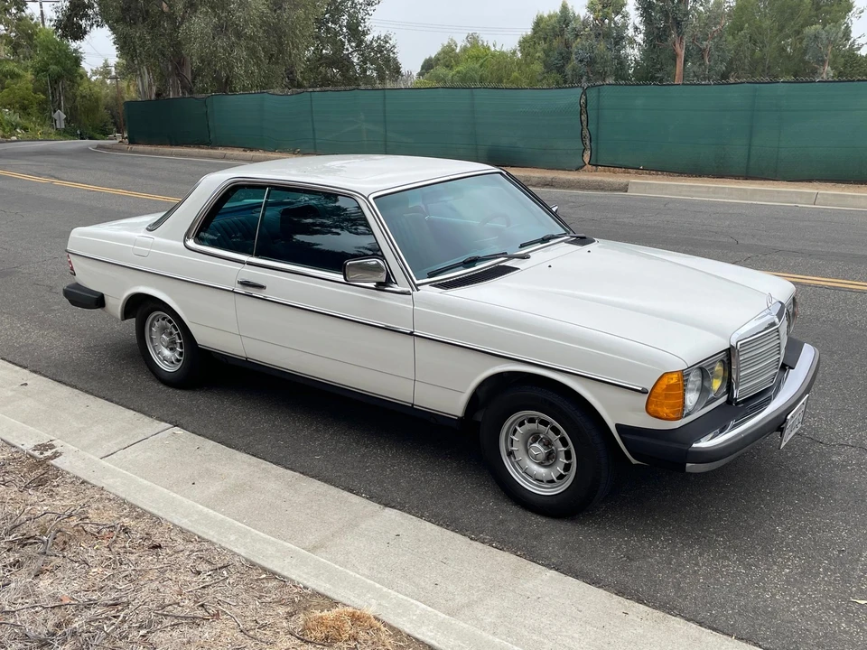 1983 Mercedes-Benz W123 Coupe (C123) - Image 6 of 31