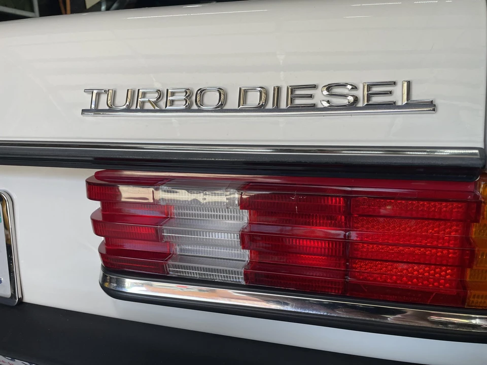 1983 Mercedes-Benz W123 Coupe (C123) - Image 19 of 31