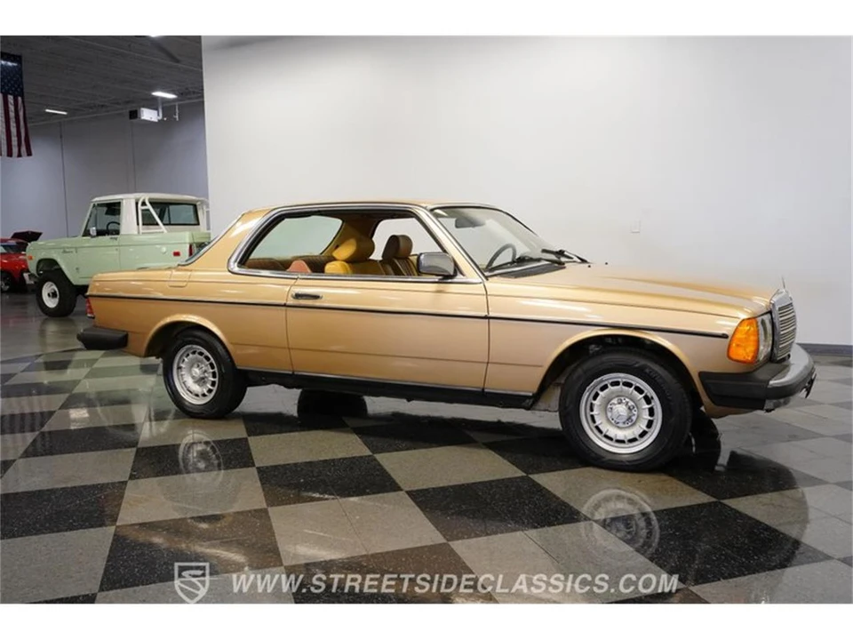 1983 Mercedes-Benz W123 Coupe (C123) - Image 14 of 31