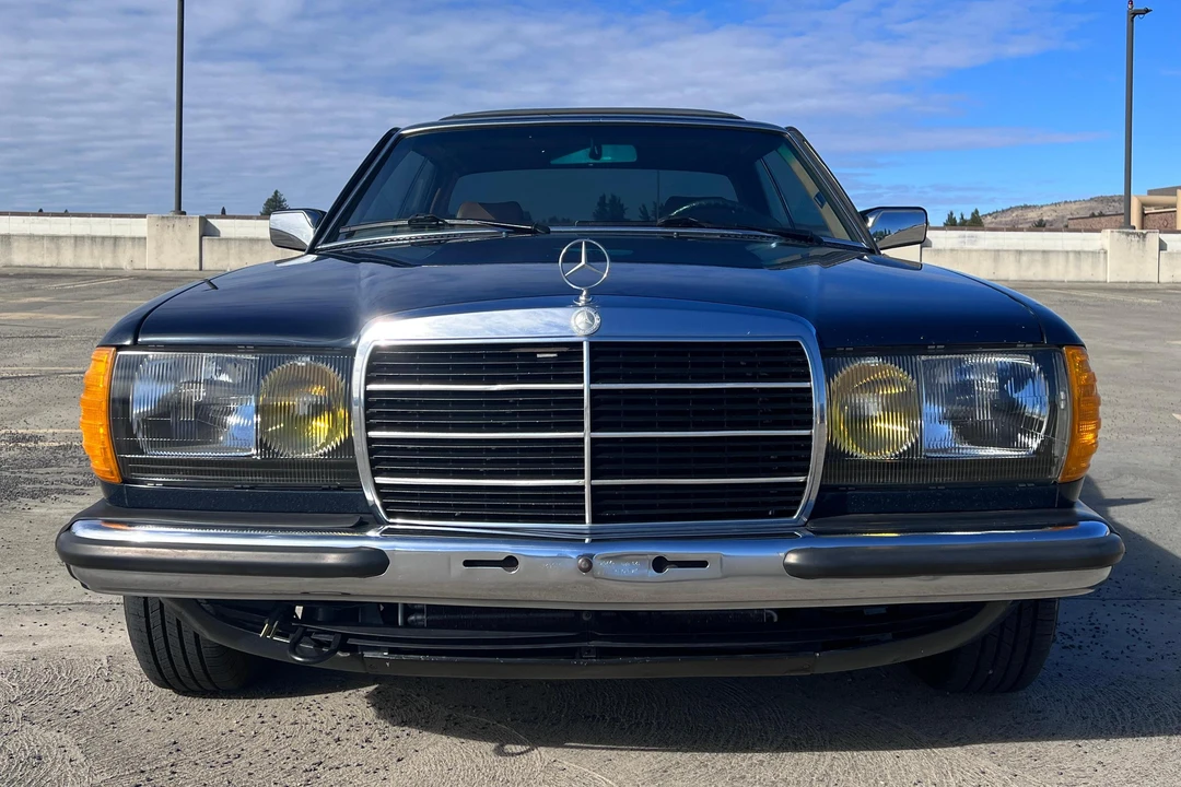 1983 Mercedes-Benz E-Class - Image 2 of 31