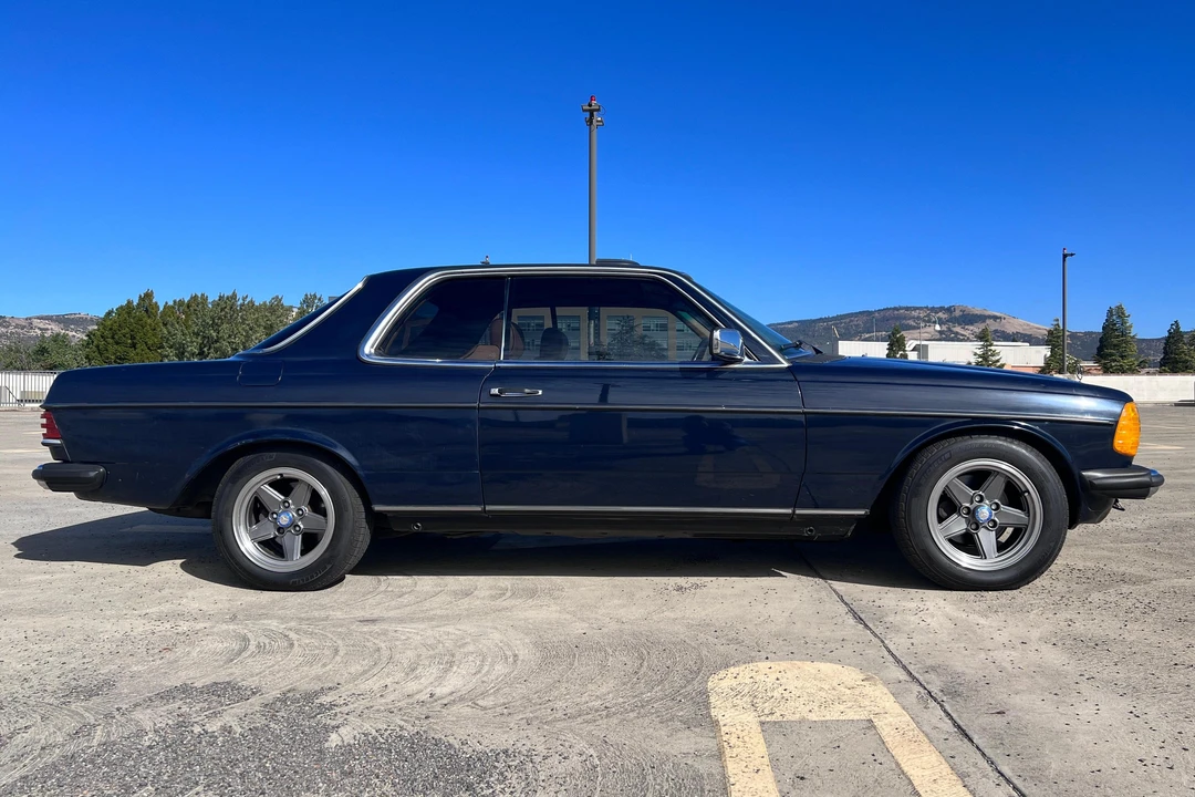 1983 Mercedes-Benz E-Class - Image 3 of 31