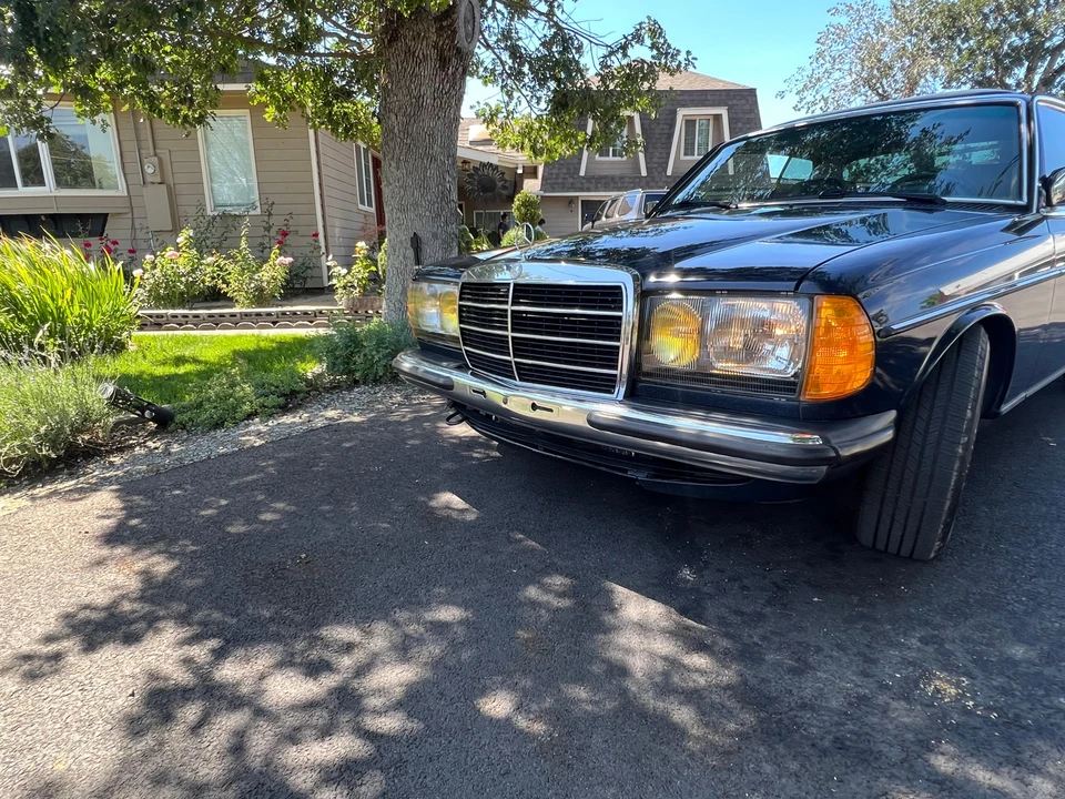 1983 Mercedes-Benz E-Class - Image 31 of 31