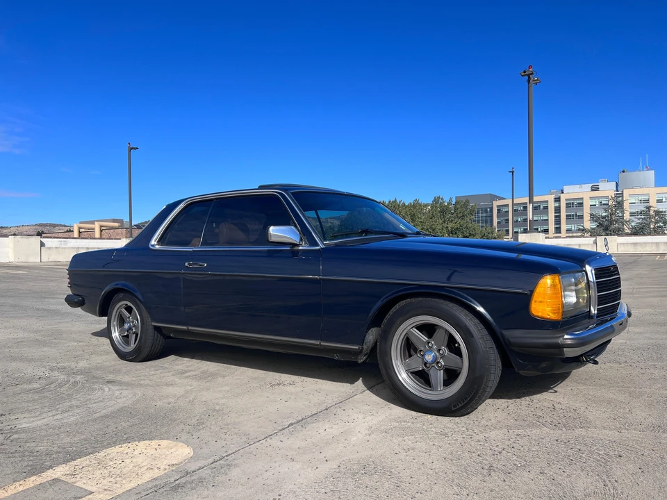 1983 Mercedes-Benz E-Class - Image 25 of 31