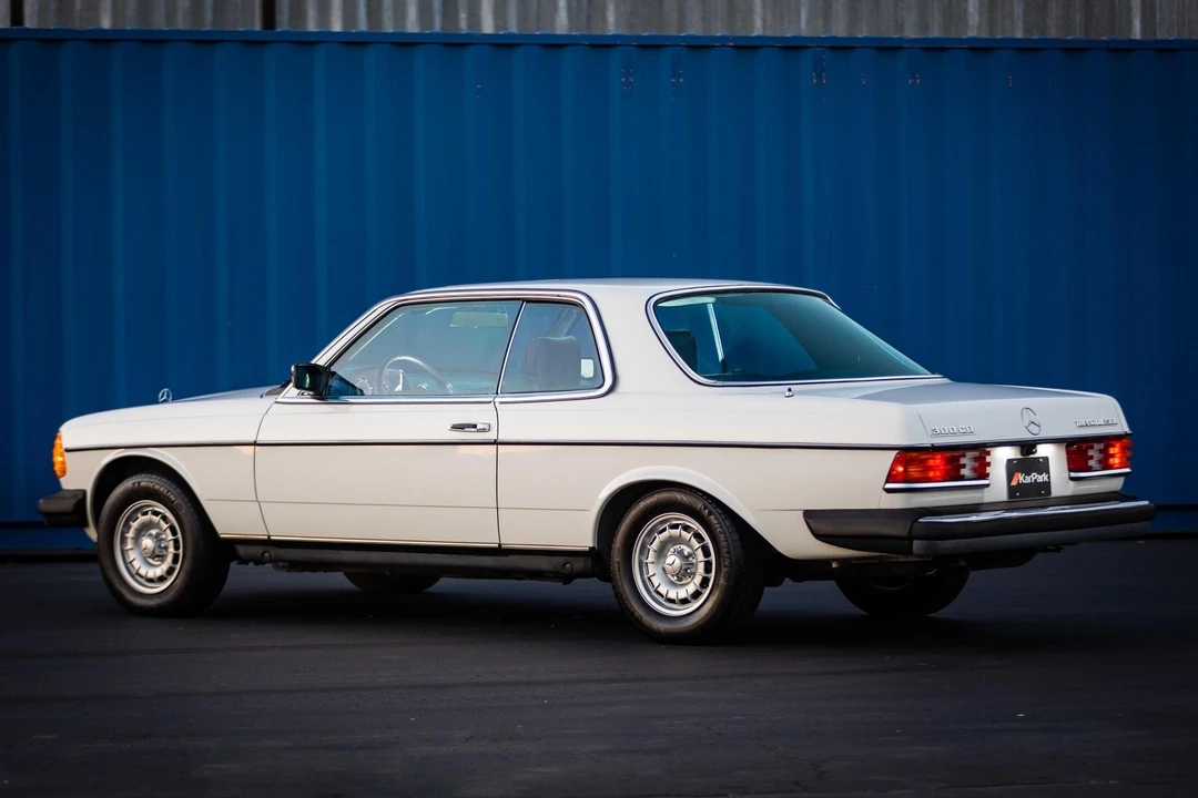 1983 Mercedes-Benz E-Class - Image 4 of 31