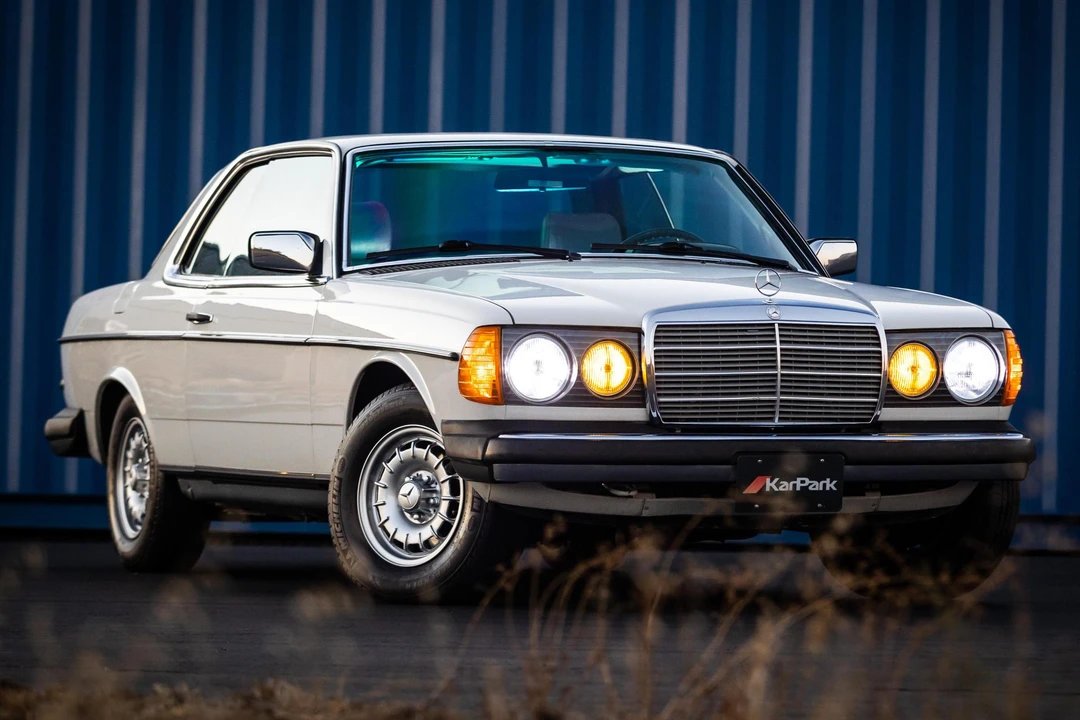 1983 Mercedes-Benz E-Class - Image 2 of 31