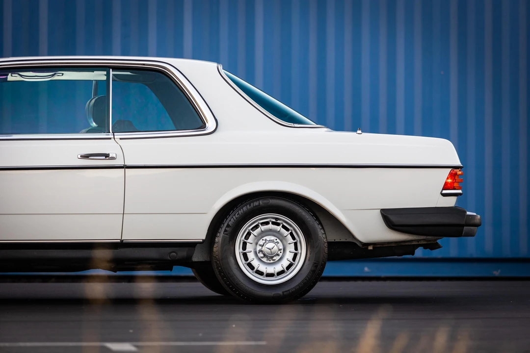 1983 Mercedes-Benz E-Class - Image 25 of 31