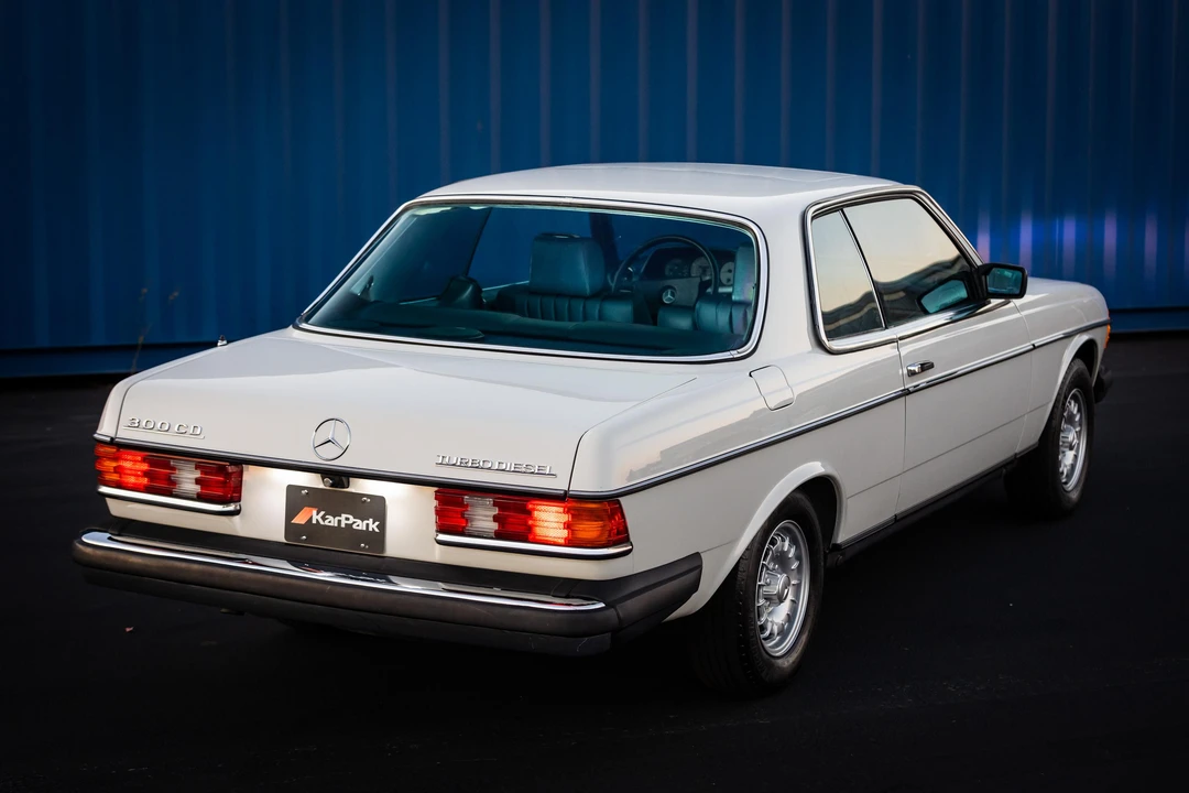 1983 Mercedes-Benz E-Class - Image 10 of 31