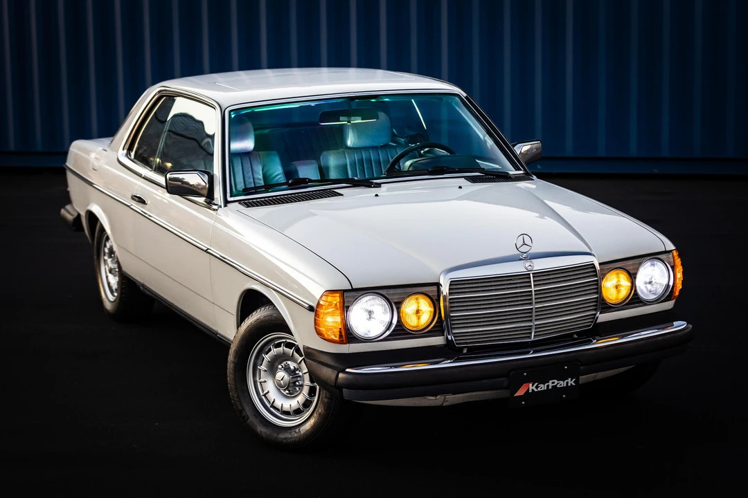 1983 Mercedes-Benz E-Class - Image 12 of 31