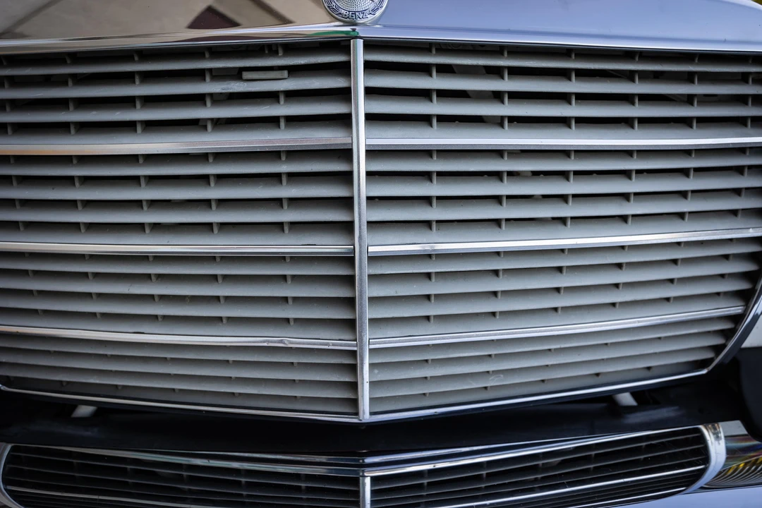 1983 Mercedes-Benz E-Class - Image 18 of 31