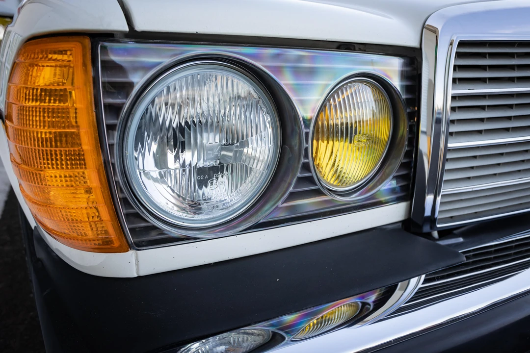 1983 Mercedes-Benz E-Class - Image 15 of 31