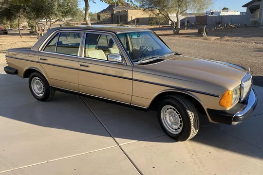 1983 Mercedes-Benz 300D Turbo