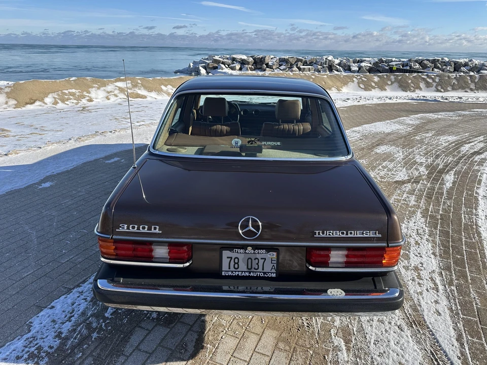 1983 Mercedes-Benz W123 Sedan - Image 20 of 31