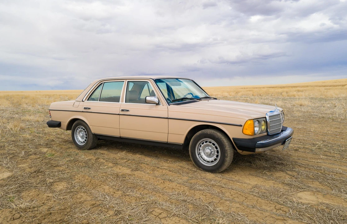 1983 Mercedes-Benz W123 Sedan - Image 8 of 31