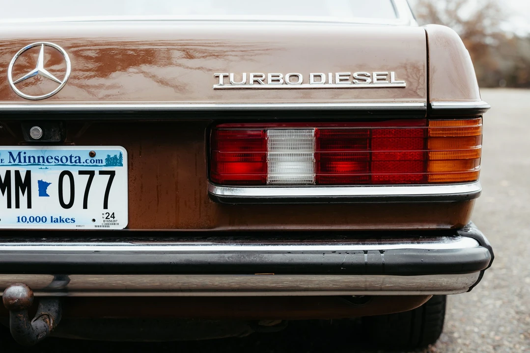 1983 Mercedes-Benz W123 Sedan - Image 26 of 31