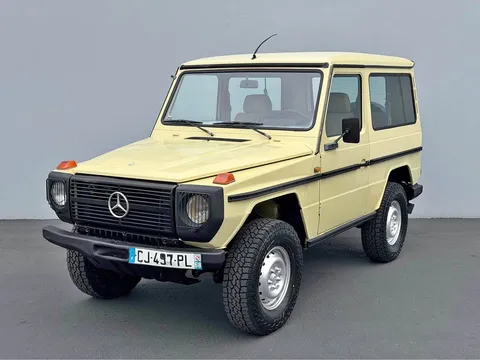 1983 Mercedes-Benz 300GD SWB 5-Speed