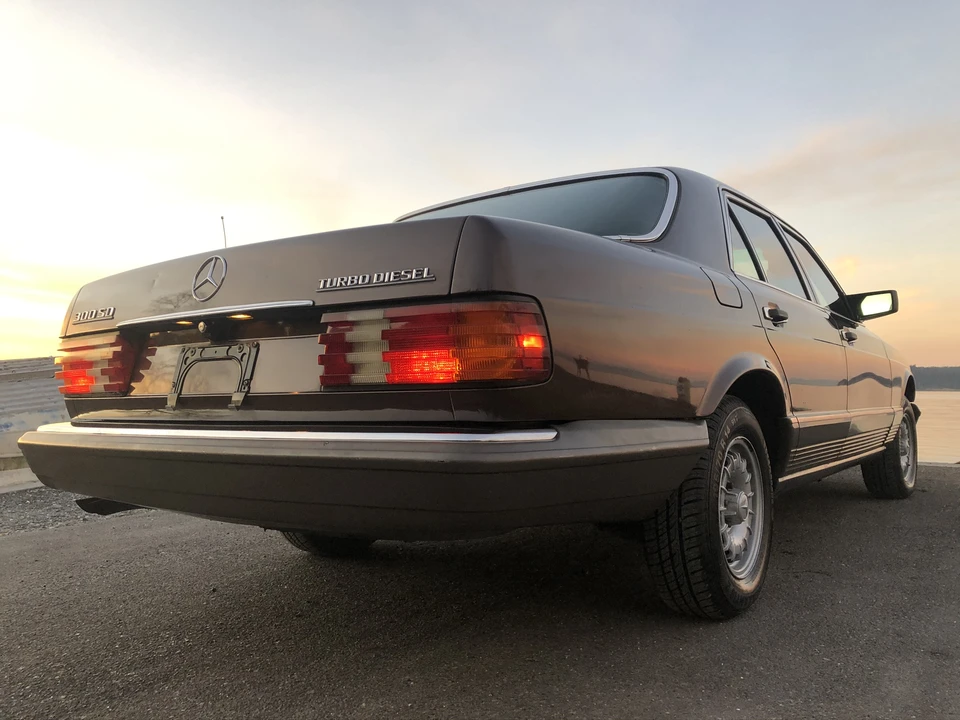 1983 Mercedes-Benz W126 S-Class Sedan - Image 8 of 31