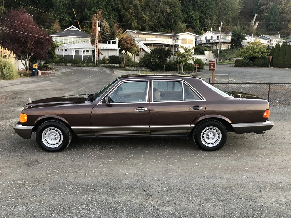 1983 Mercedes-Benz W126 S-Class Sedan - Image 4 of 31