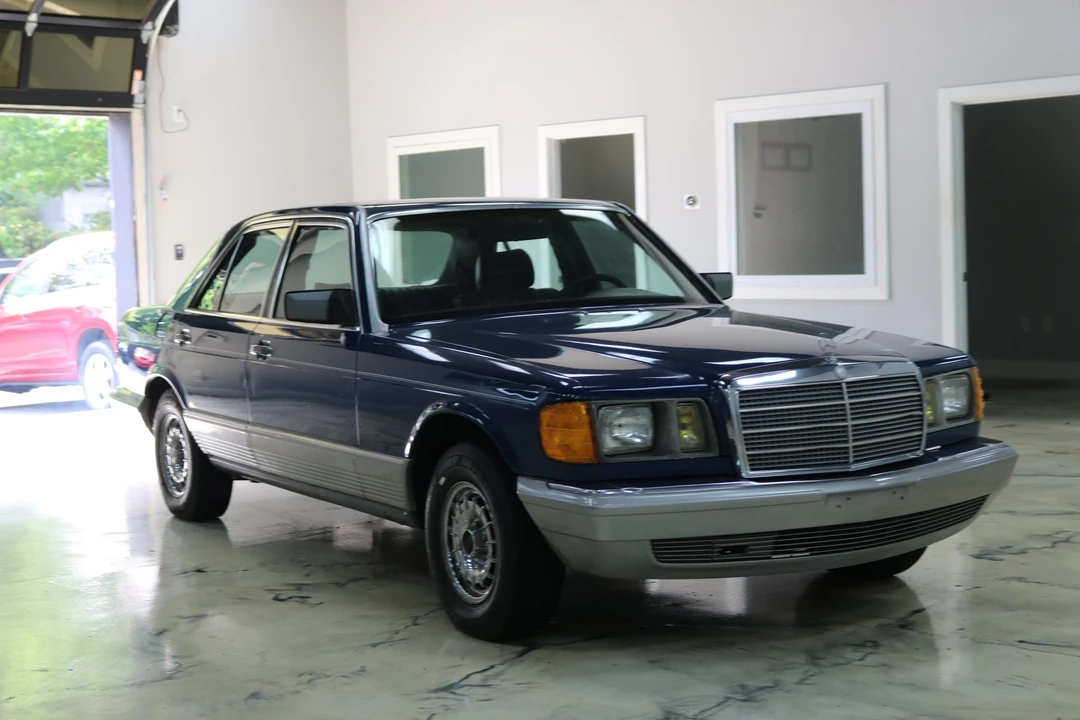 1983 Mercedes-Benz - Image 10 of 31