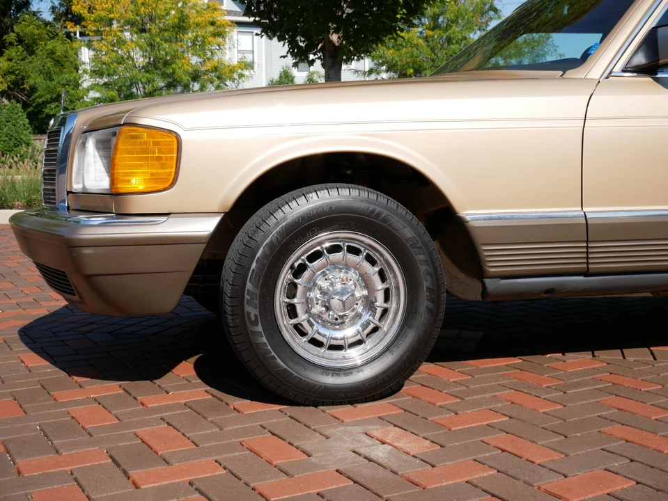 1983 Mercedes-Benz W126 S-Class Sedan - Image 27 of 31