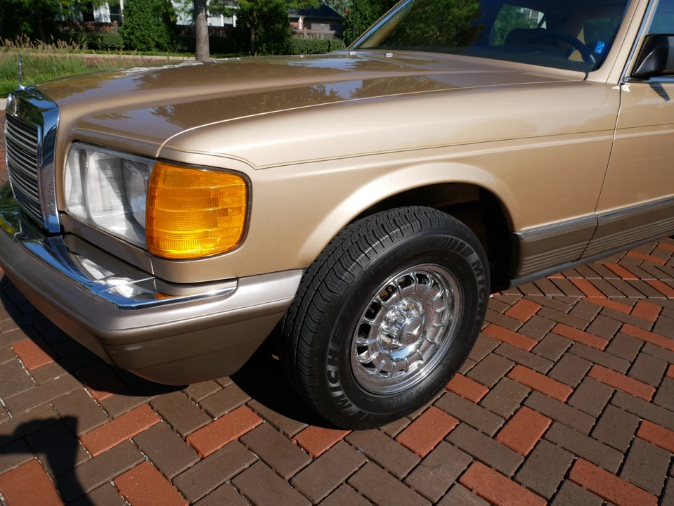 1983 Mercedes-Benz W126 S-Class Sedan - Image 26 of 31