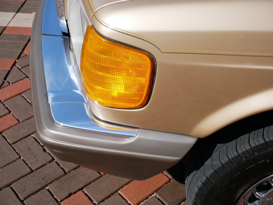 1983 Mercedes-Benz W126 S-Class Sedan - Image 29 of 31