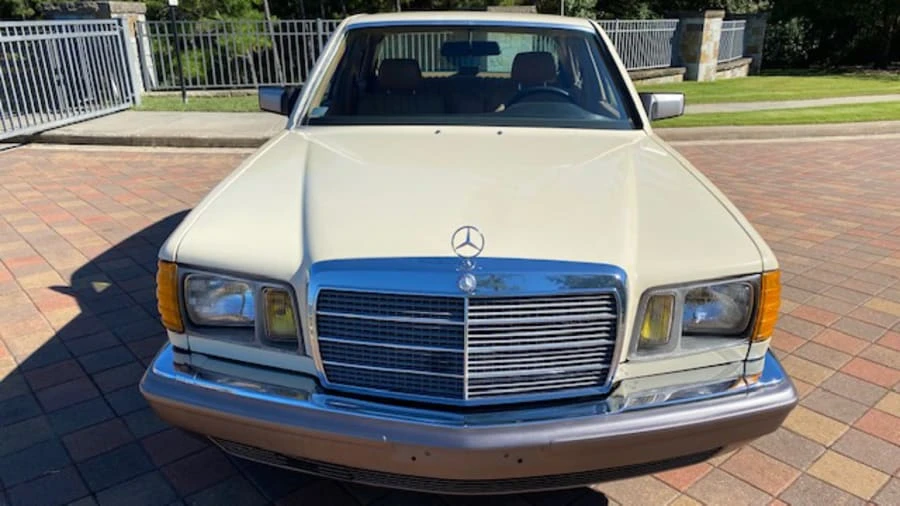 1983 Mercedes-Benz W126 S-Class Sedan - Image 7 of 10