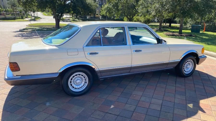 1983 Mercedes-Benz W126 S-Class Sedan - Image 8 of 10