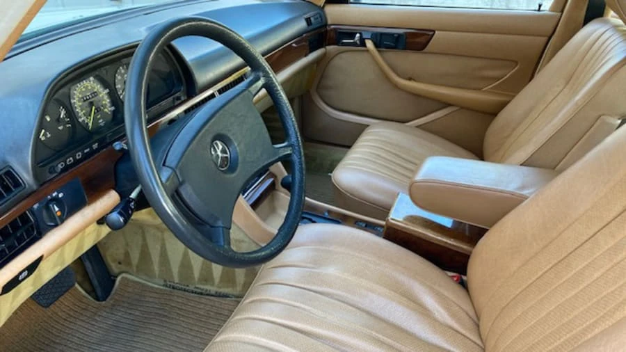 1983 Mercedes-Benz W126 S-Class Sedan - Image 4 of 10