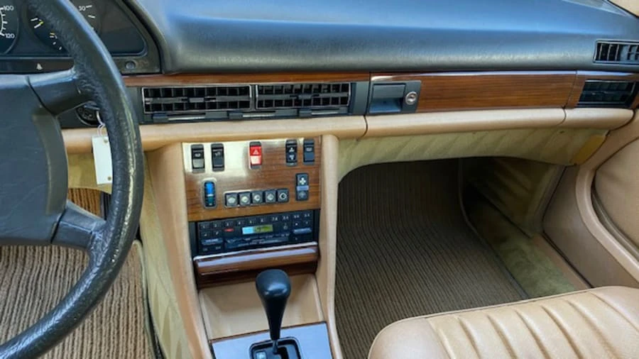 1983 Mercedes-Benz W126 S-Class Sedan - Image 5 of 10