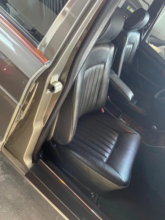 1983 Mercedes-Benz W126 S-Class Sedan - Image 28 of 31