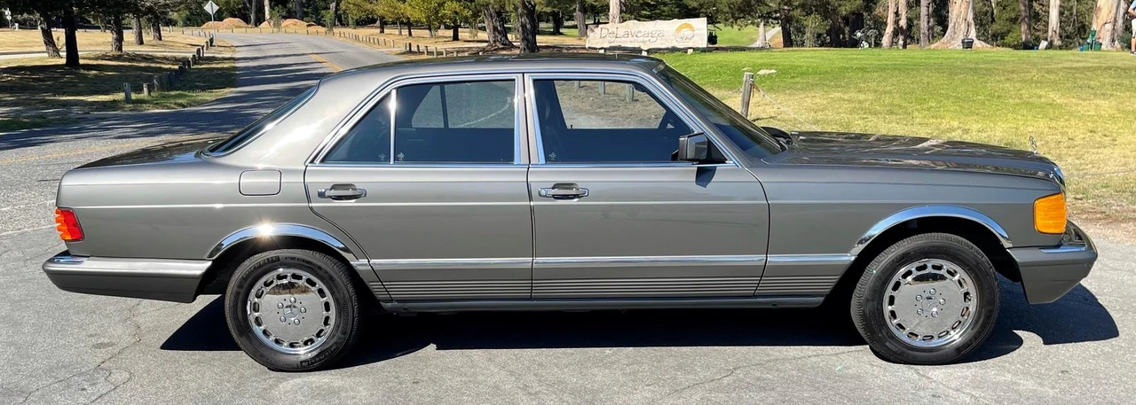 1983 Mercedes-Benz W126 S-Class Sedan - Image 15 of 31