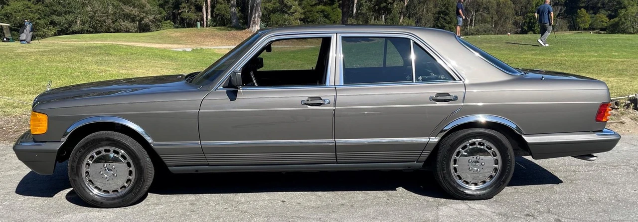 1983 Mercedes-Benz W126 S-Class Sedan - Image 9 of 31