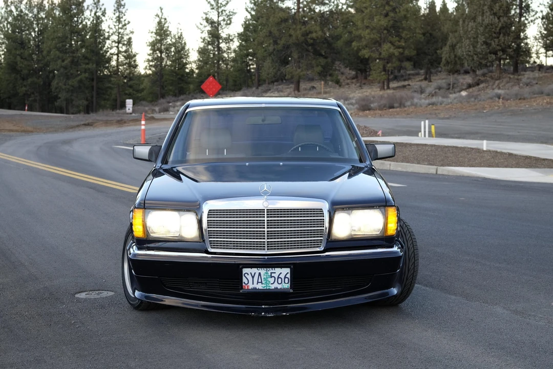 1983 Mercedes-Benz W126 S-Class Sedan - Image 4 of 31