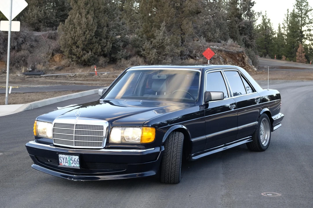 1983 Mercedes-Benz W126 S-Class Sedan - Image 3 of 31