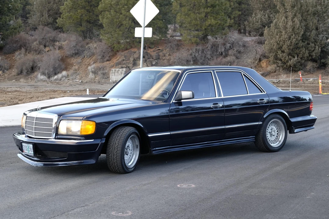 1983 Mercedes-Benz W126 S-Class Sedan - Image 2 of 31