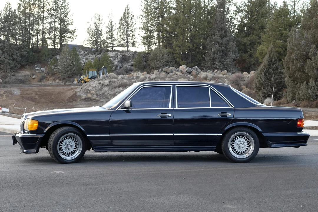 1983 Mercedes-Benz W126 S-Class Sedan - Image 18 of 31