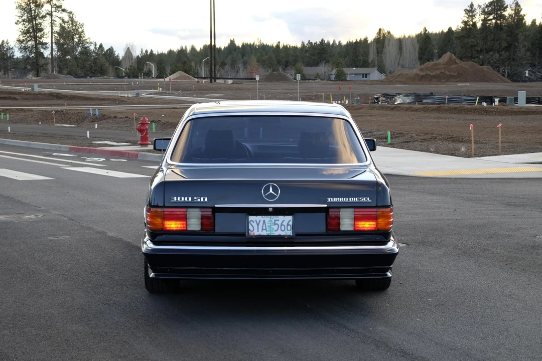 1983 Mercedes-Benz W126 S-Class Sedan - Image 13 of 31