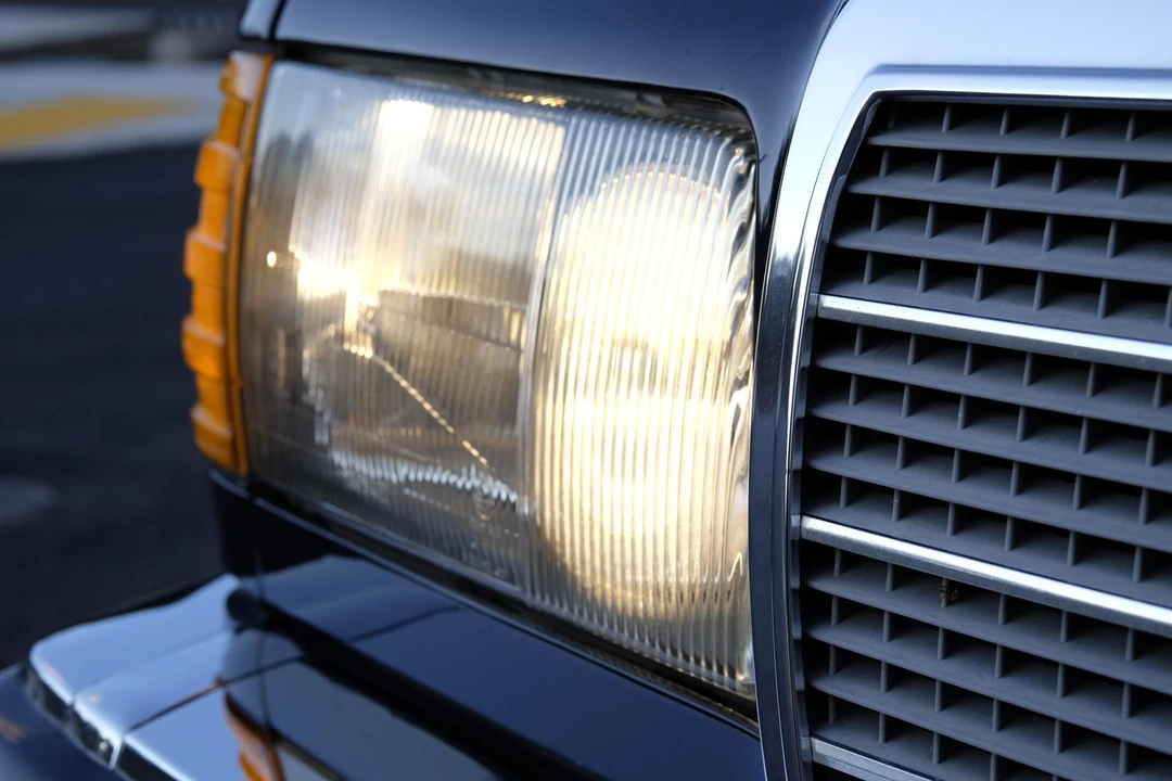 1983 Mercedes-Benz W126 S-Class Sedan - Image 25 of 31