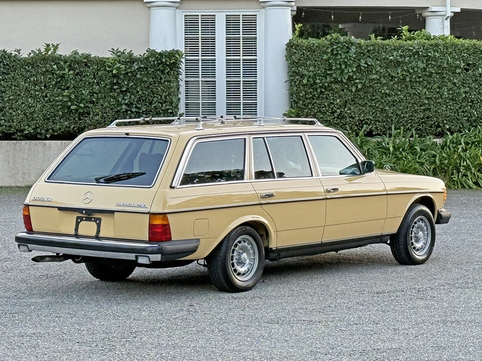 1983 Mercedes-Benz W123 Wagon (S123) - Image 17 of 31
